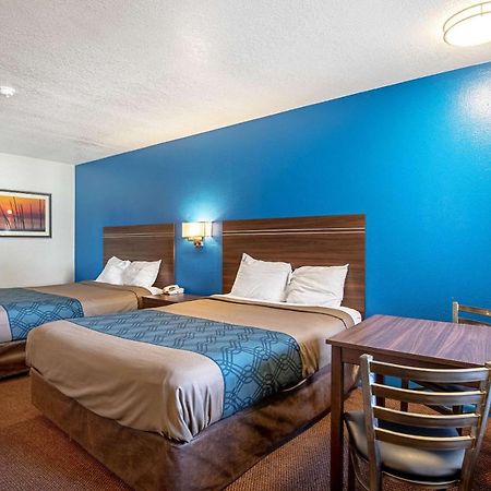 Rodeway Inn St George North - Near Pioneer Park St. George Eksteriør billede