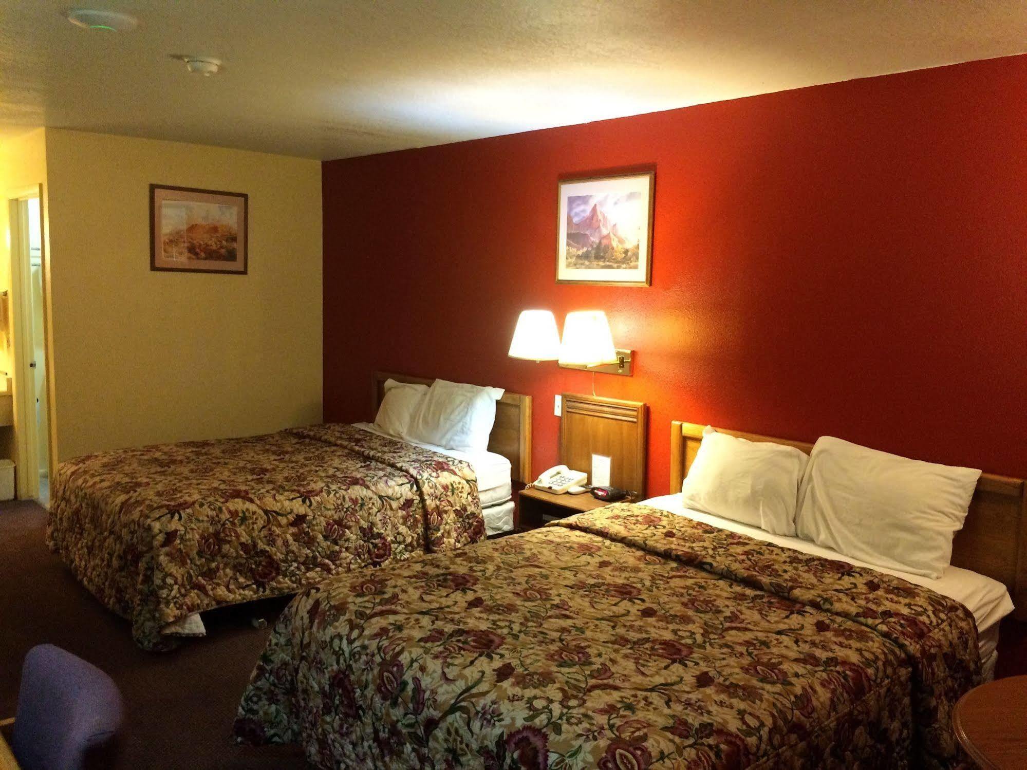 Rodeway Inn St George North - Near Pioneer Park St. George Eksteriør billede